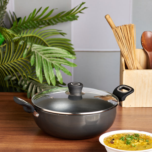  Vinod Hanos Non Stick Wok - 22: Home & Kitchen