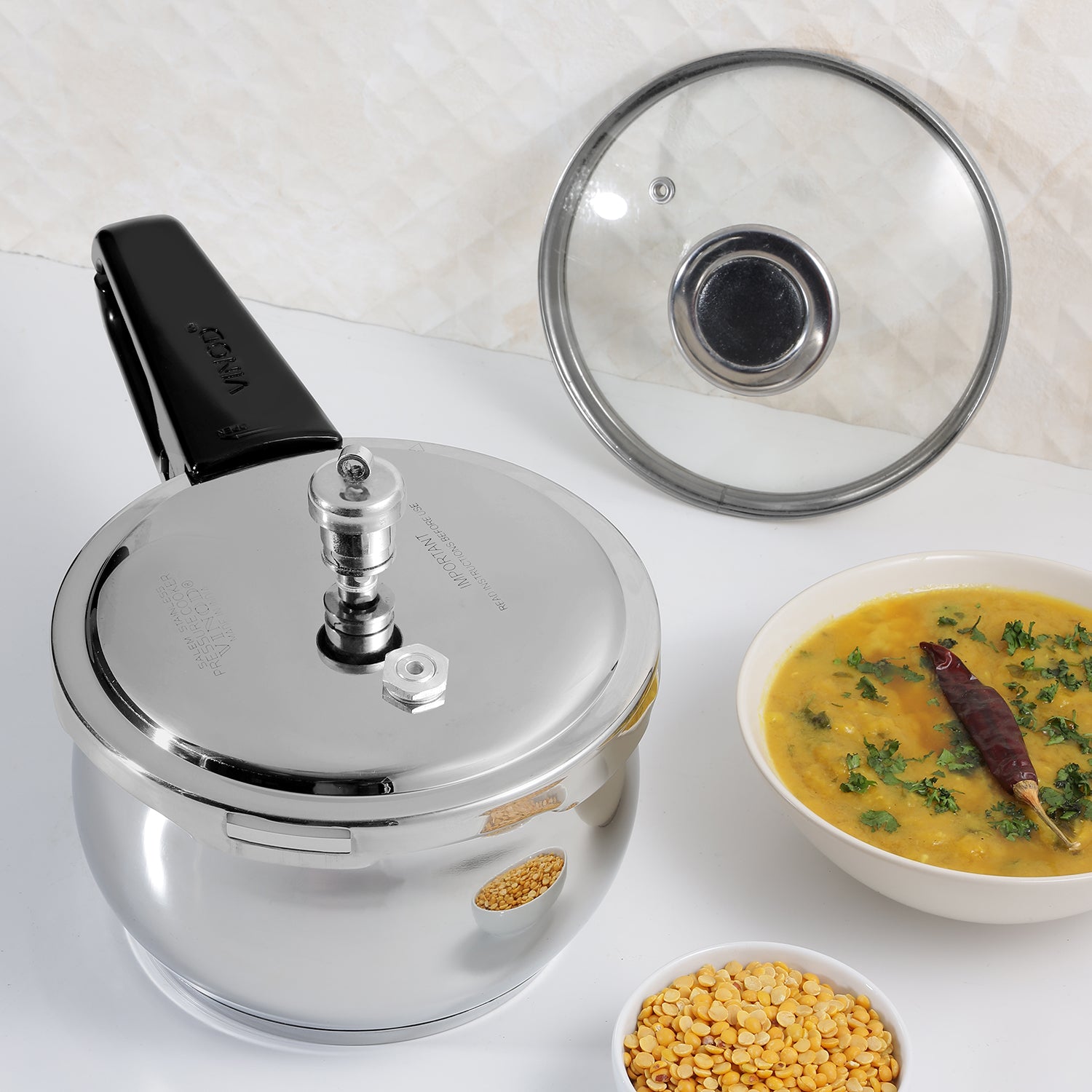 Vinod 18/8 Stainless Steel Splendid Plus Pressure Cooker