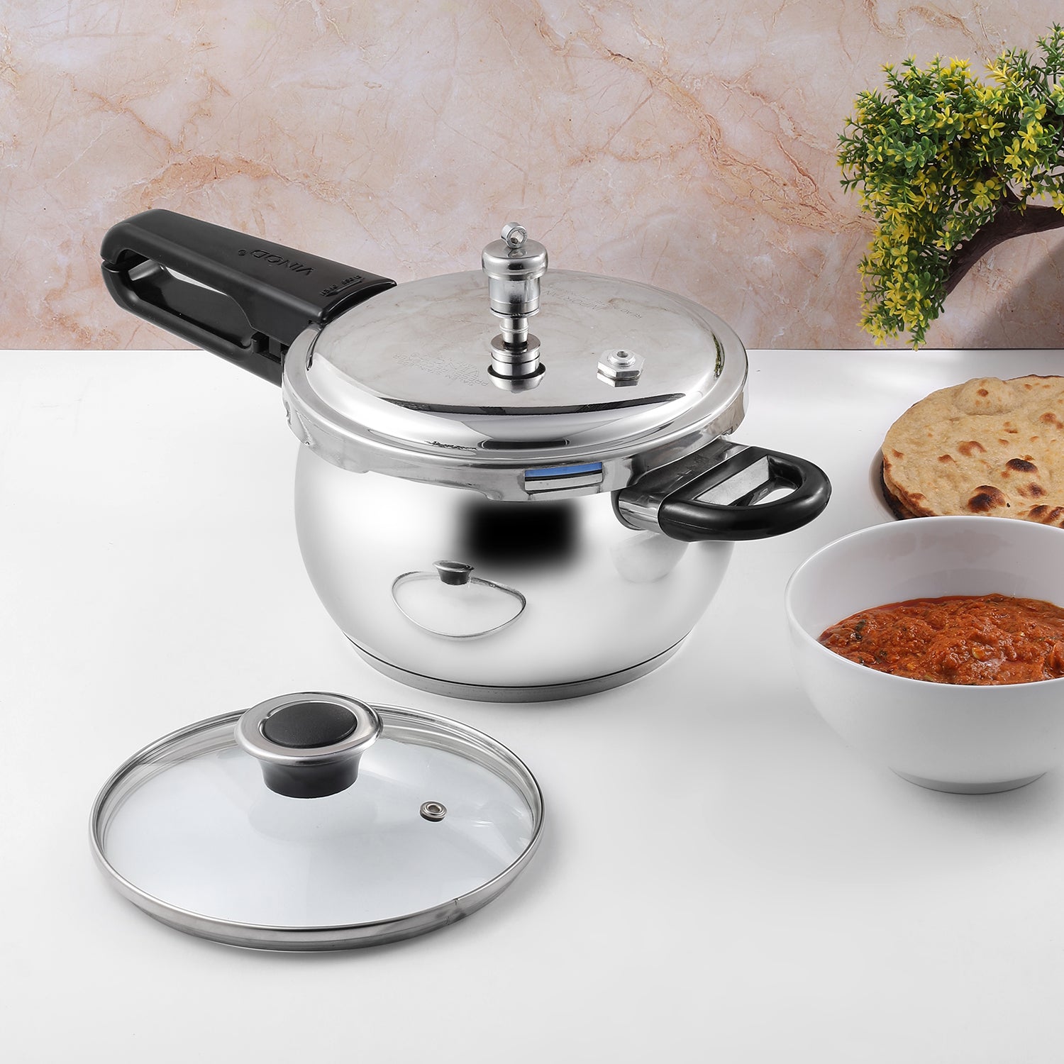 Vinod 18/8 Stainless Steel Splendid Plus Pressure Cooker