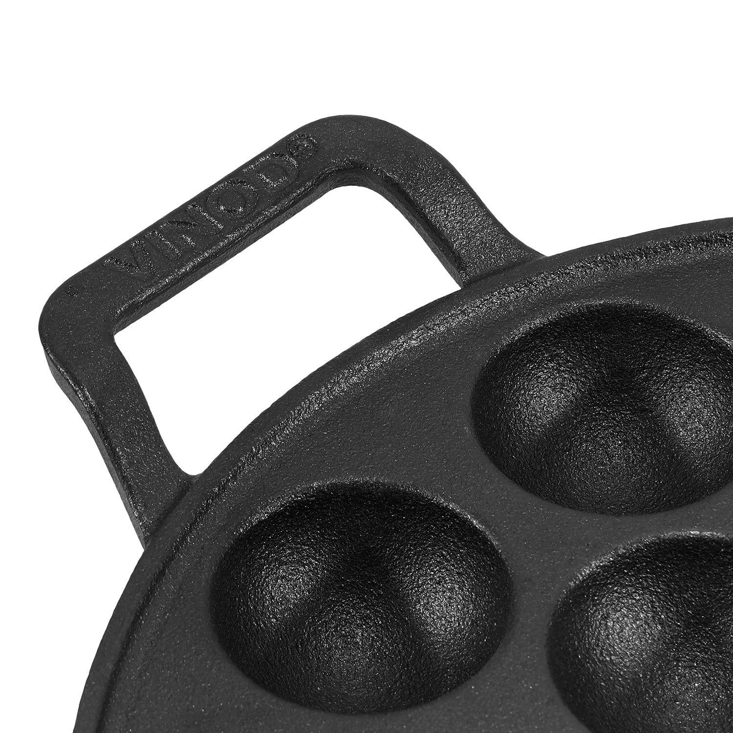 Vinod Legacy Cast Iron Paniyarakkal 25cm - Ergonomic Handle Detail | Vinod Cookware