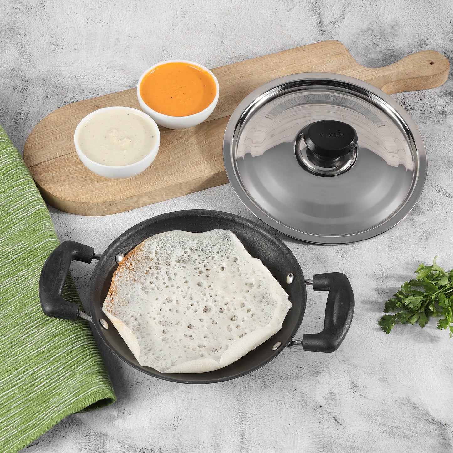 Vinod Zest Non Stick Appachetty with Lid 20cm | Vinod Cookware India