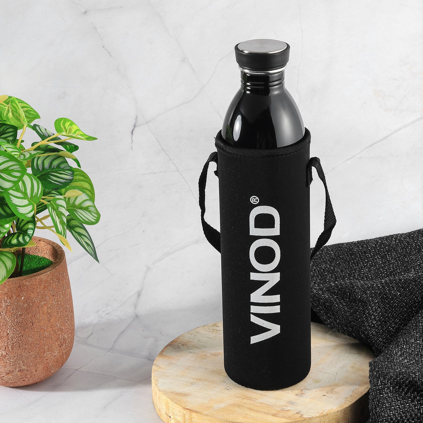 Vinod Sparkle Bottle 1000ml - Lifestyle Outdoor Use | Vinod Cookware India